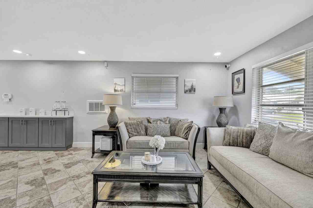4901 Nw 27th Way - Photo 7 of 50