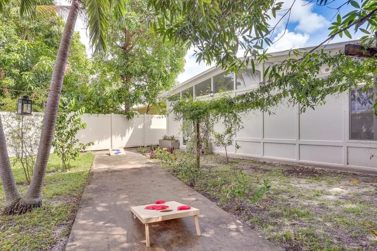 124 Sw 2nd St