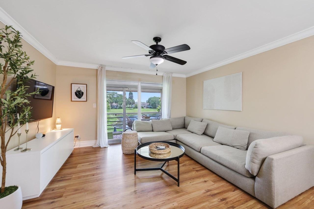 2700 Fiore Way #2020 - Photo 3 of 44