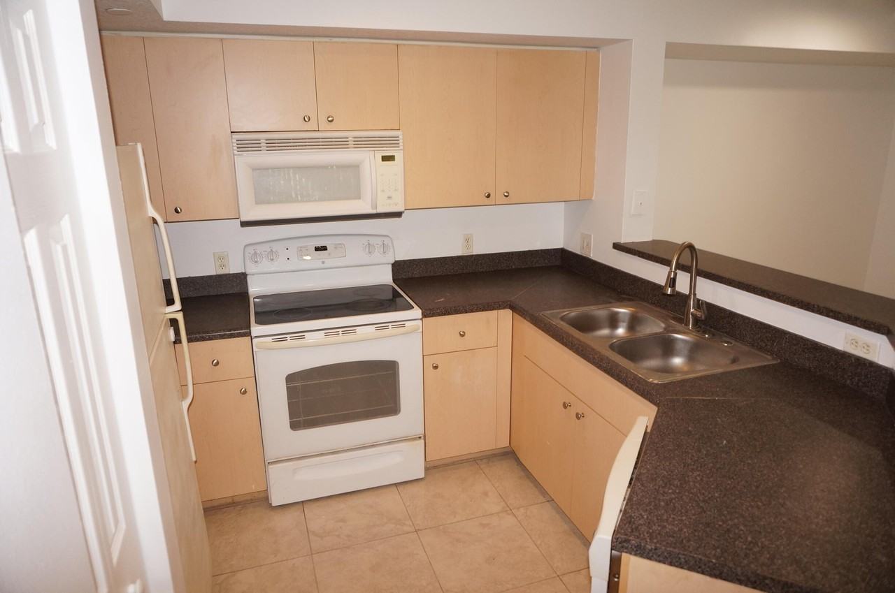4021 San Marino Blvd #204 - Photo 5 of 18
