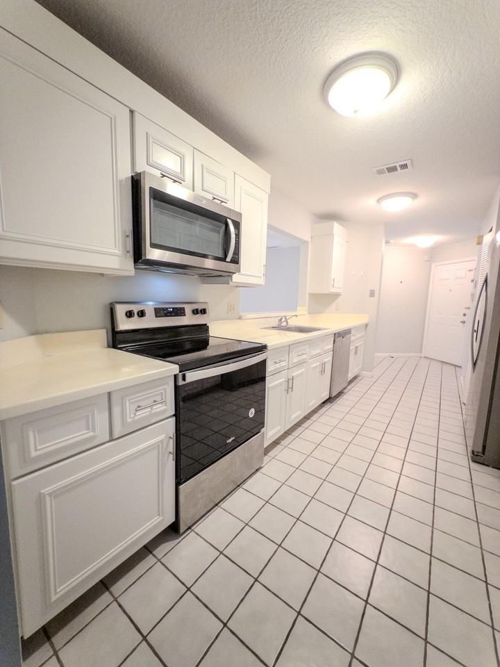 9867 Nw 1st Ct - Photo 2 of 24