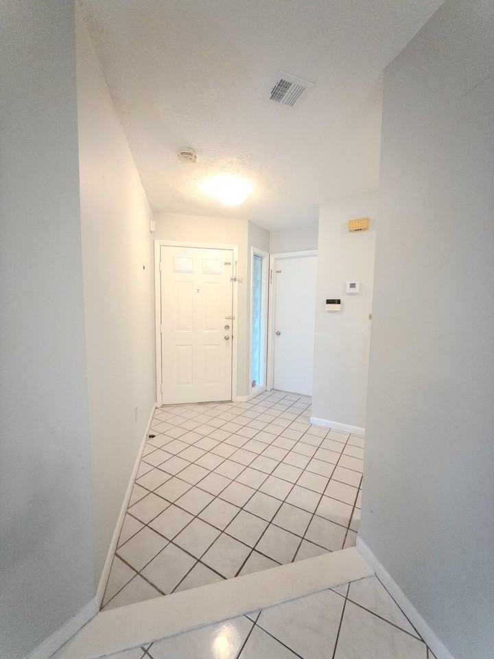 9867 Nw 1st Ct - Photo 4 of 24