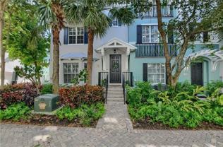 306 E Mallory Cir - Photo 1 of 1