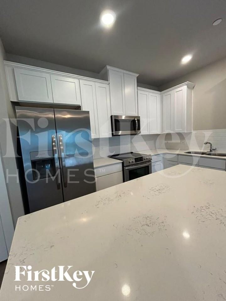 357 N Centro Cir - Photo 5 of 11