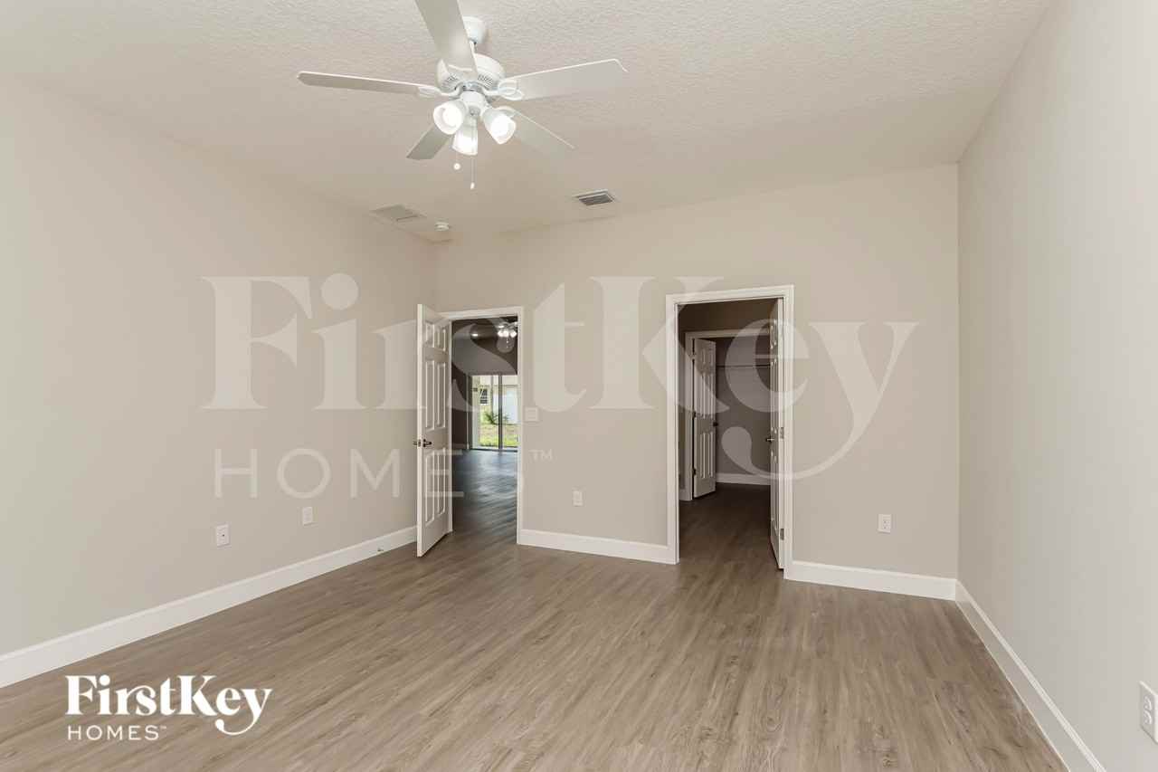 717 Lavender St Se - Photo 7 of 16