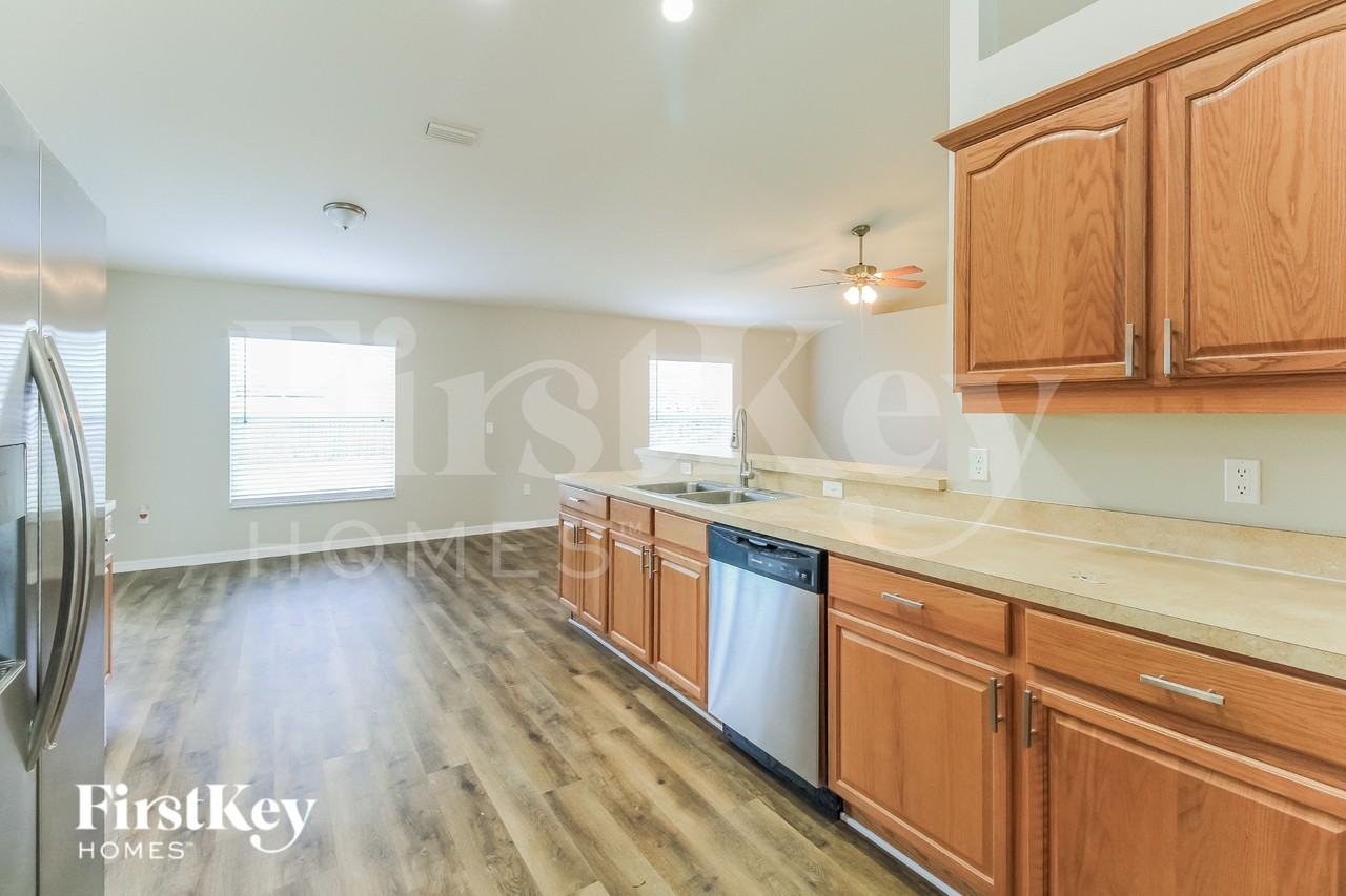 4 Ritchie Pl - Photo 5 of 16