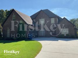 featured image of 606 Park Lake Cir