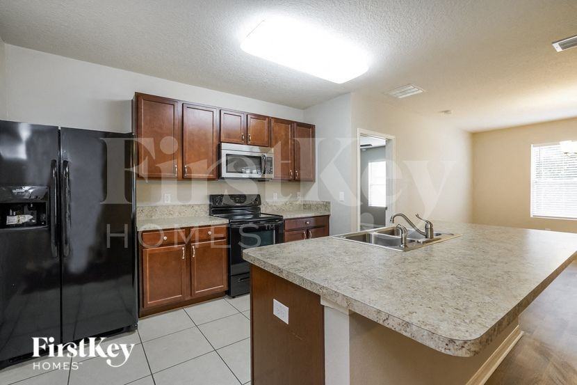 16736 Citrus Pkwy - Photo 6 of 15