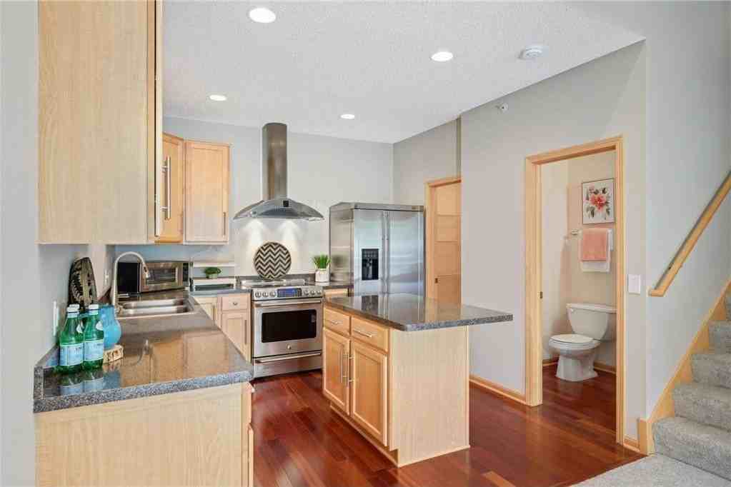 4820 Underwood Ln N #D - Photo 7 of 25
