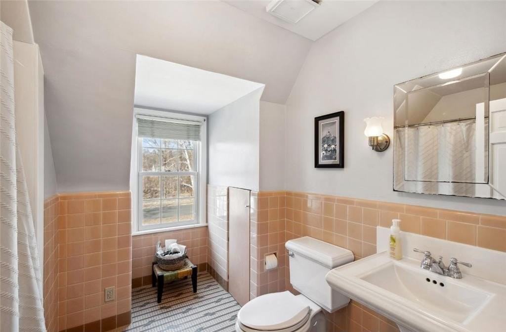 512 Rice St - Photo 7 of 15