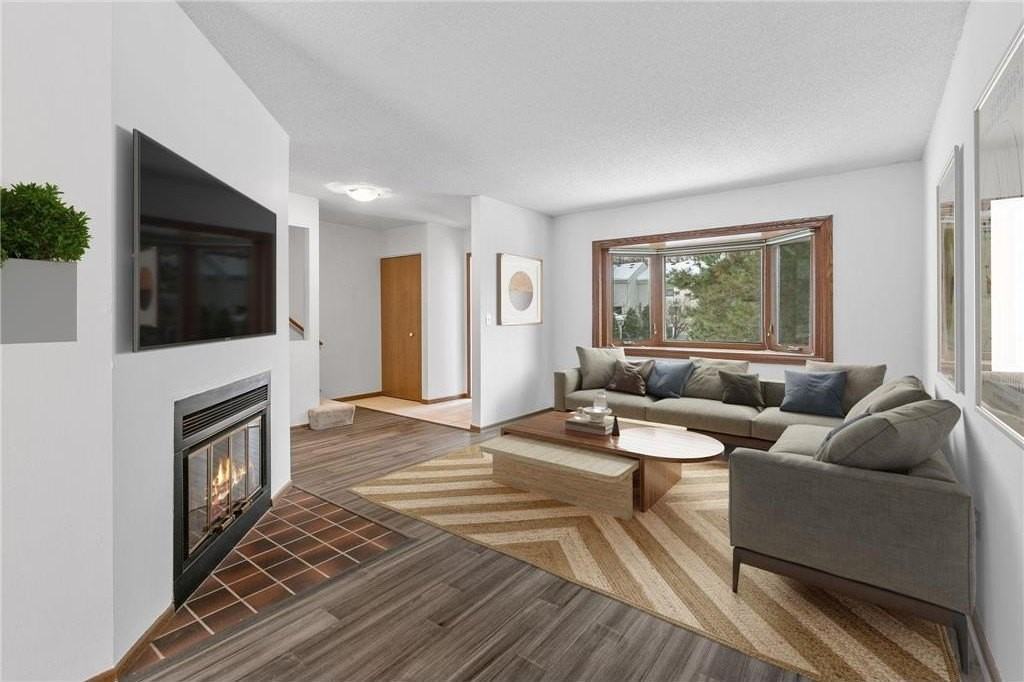 232 3rd Ave Ne - Photo 2 of 36