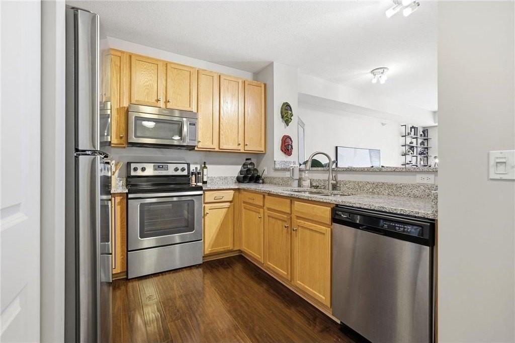 545 N 1st St #400 - Photo 7 of 22