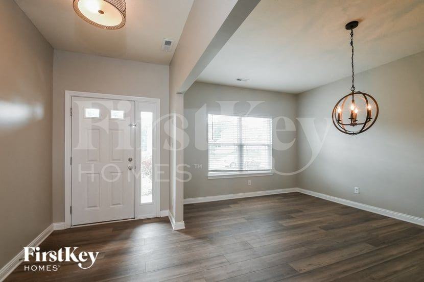 1771 Foudray Cir N - Photo 2 of 15