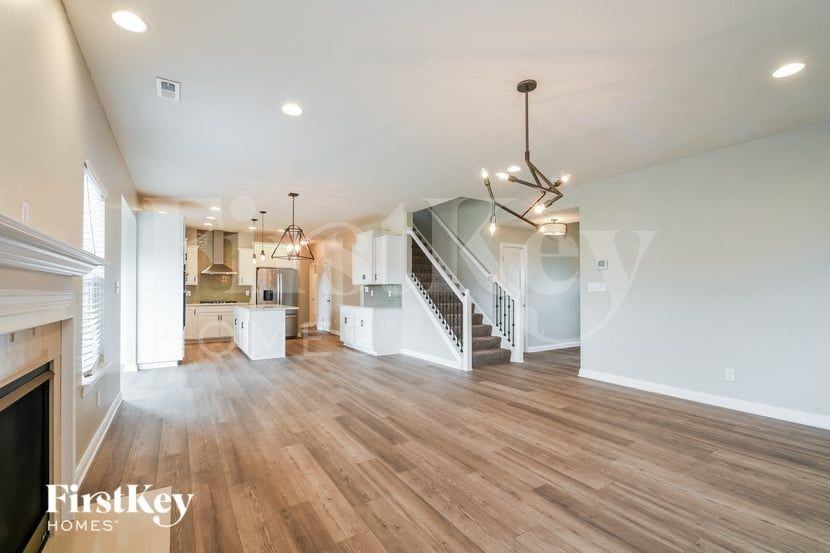 1771 Foudray Cir N - Photo 4 of 15