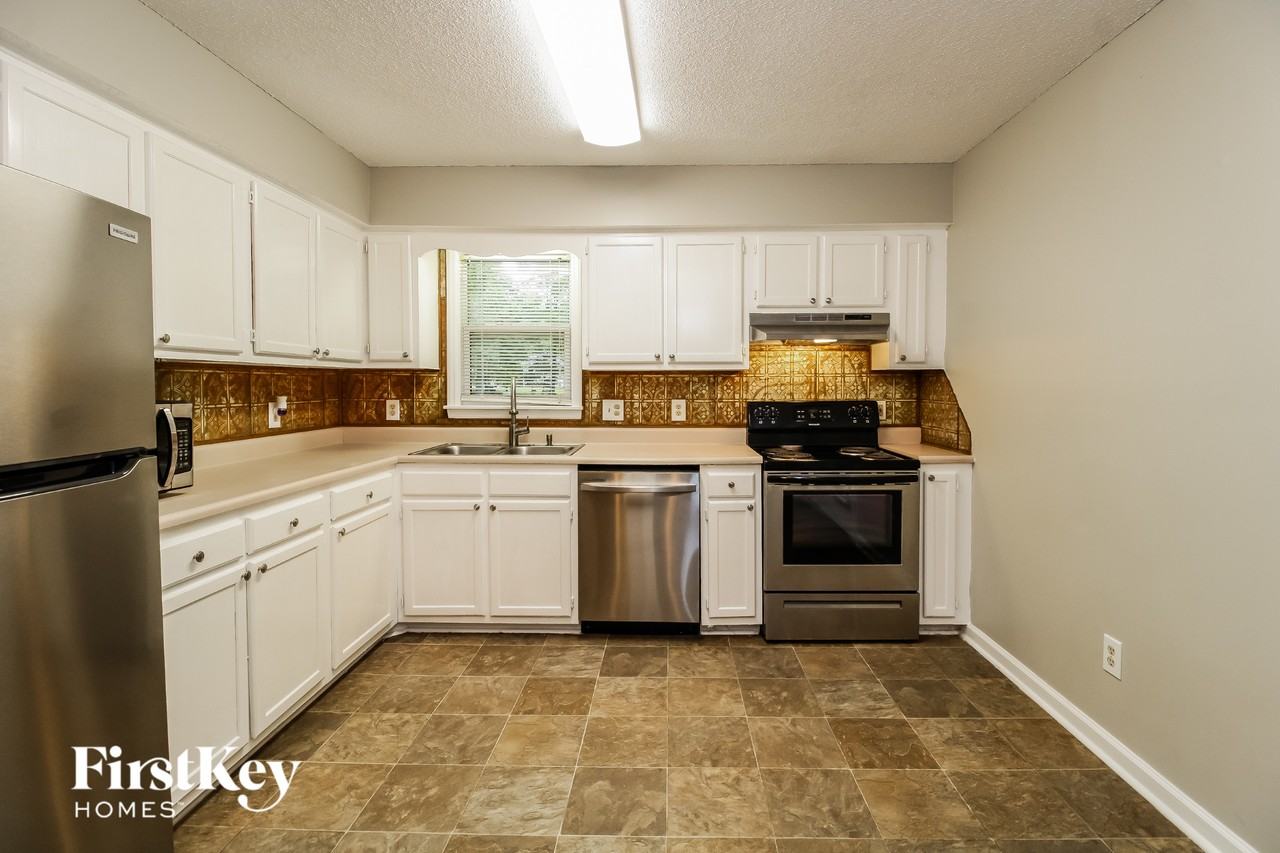 107 Eagle Nest Ct - Photo 3 of 15