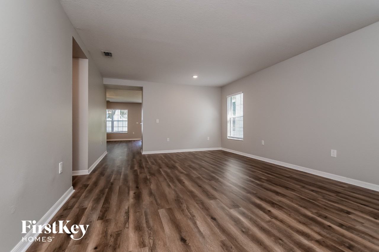 6623 Waterton Dr - Photo 2 of 15