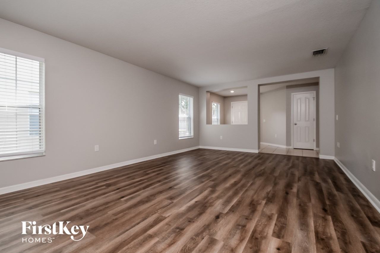 6623 Waterton Dr - Photo 3 of 15
