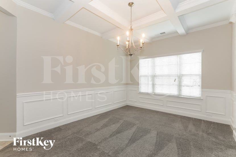2115 Farmdale Ct - Photo 3 of 15