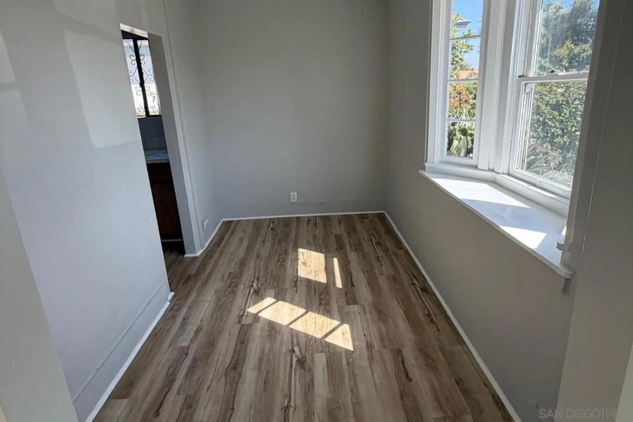 2578 L St - Photo 6 of 15