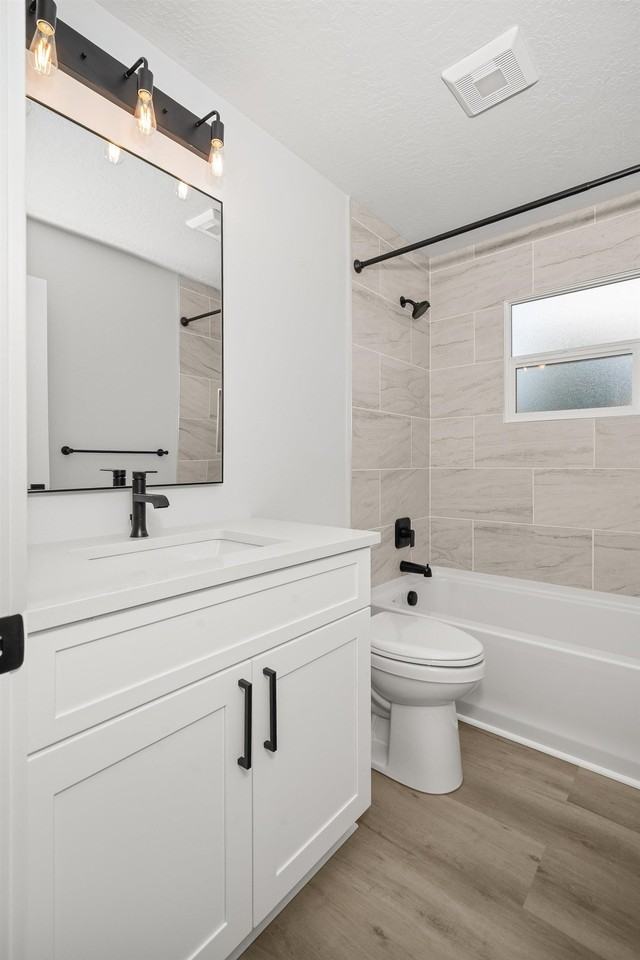 2217 E Longfellow Ave - Photo 7 of 23