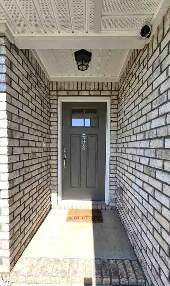 588 Brushwood Dr - Photo 2 of 37