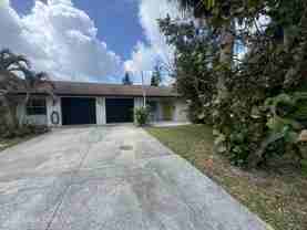 121 Franklyn Ave - Photo 1 of 1