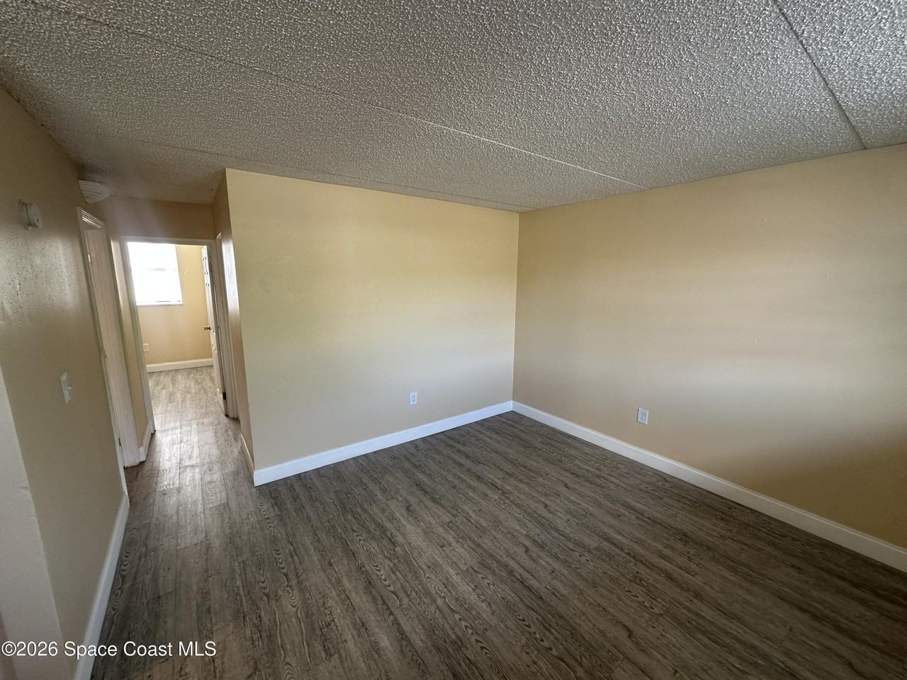 240 Stone St #6 - Photo 2 of 7