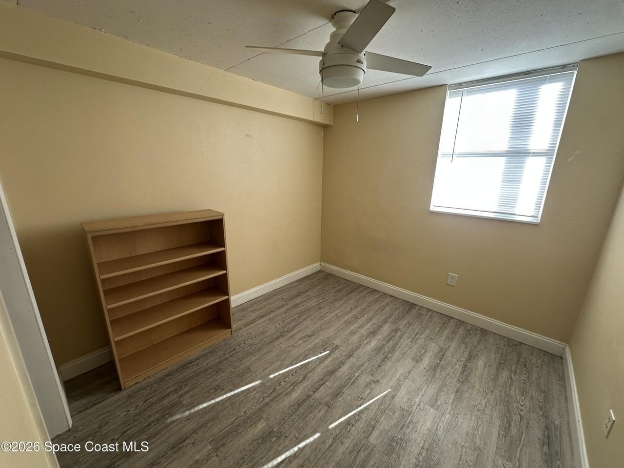 240 Stone St #6 - Photo 5 of 7