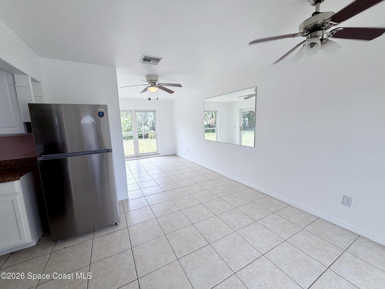 2107 Little John Rd - Photo 5 of 26