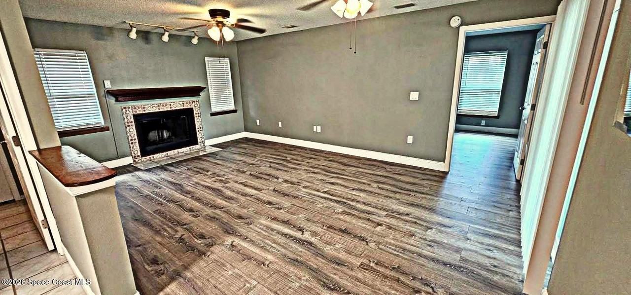 4389 Alamosa St - Photo 4 of 8