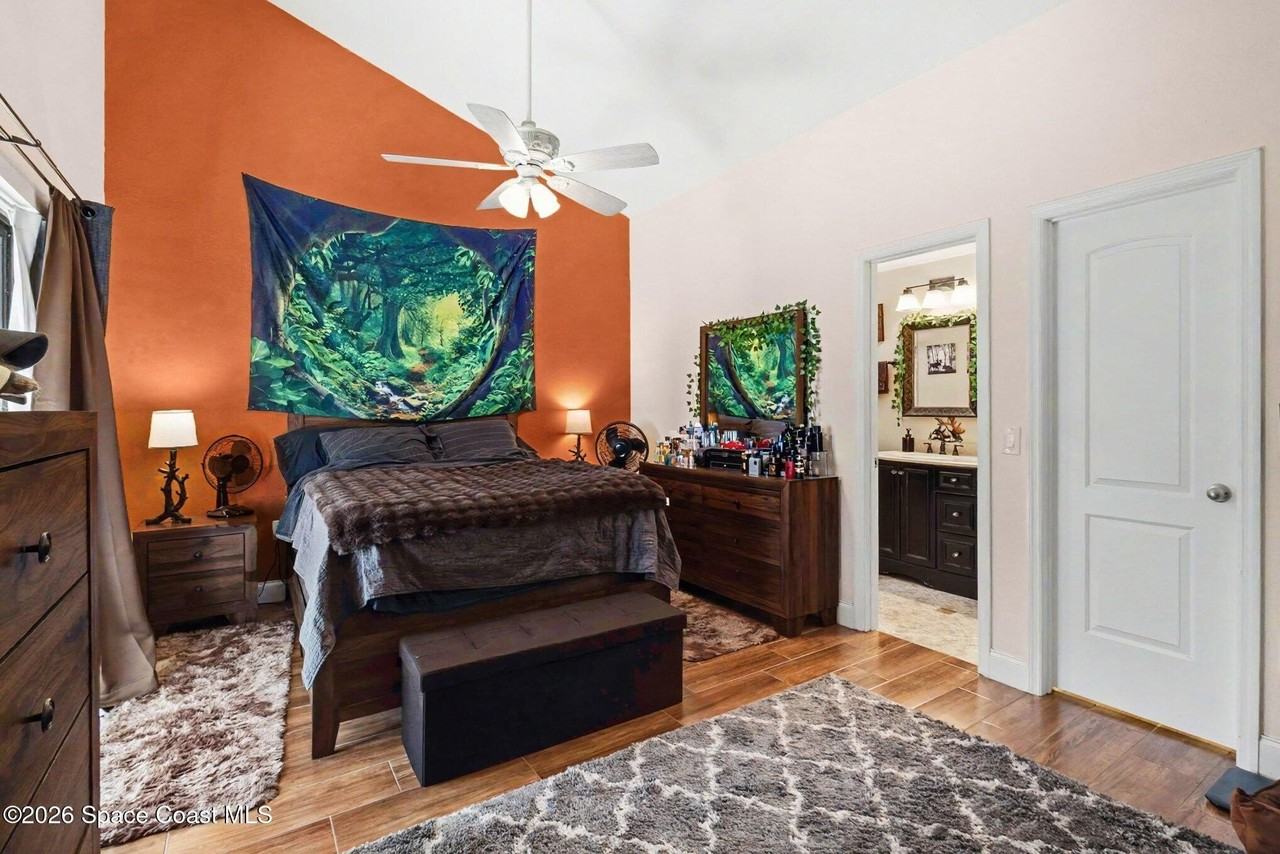1611 Clover Cir - Photo 7 of 17