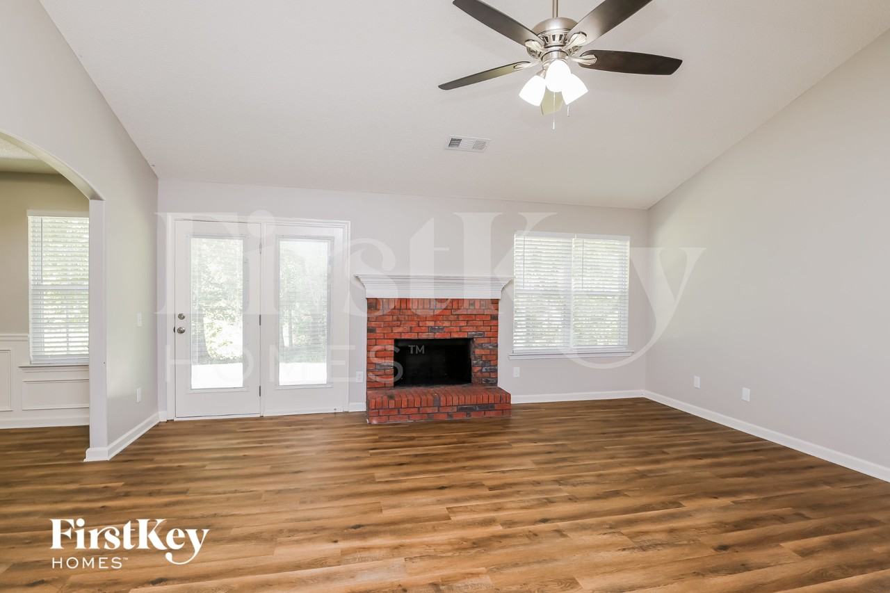 2539 Marixa Dr - Photo 5 of 15