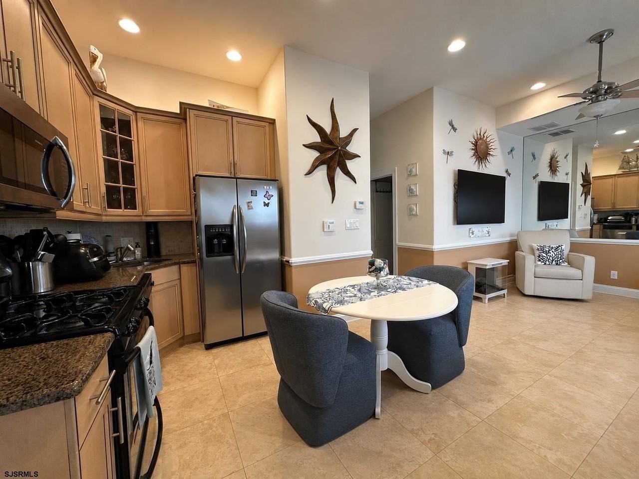 3913 Ocean Ave #3 - Photo 2 of 13