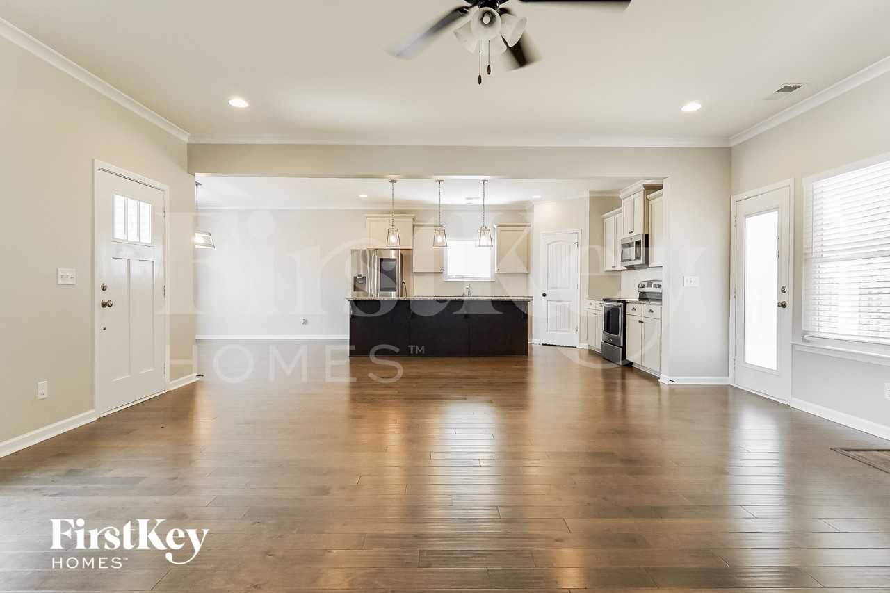 744 Helena Station Dr - Photo 4 of 15