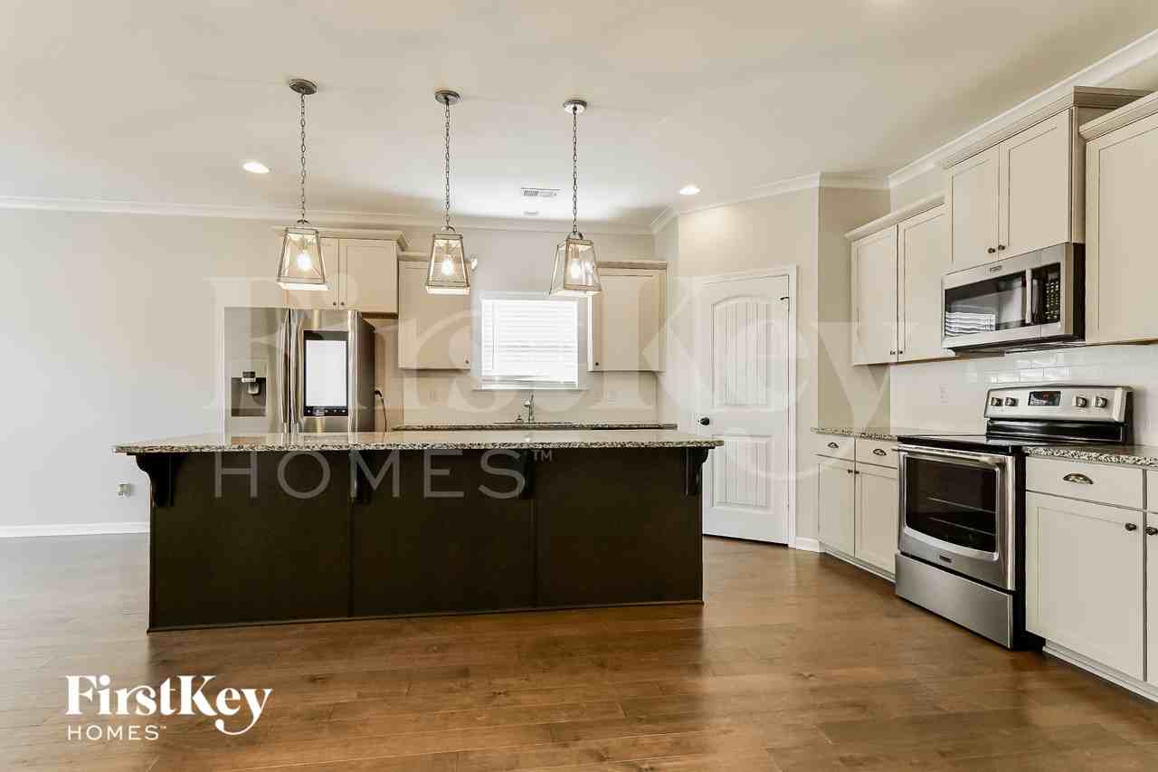 744 Helena Station Dr - Photo 7 of 15