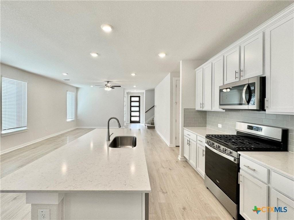 404 Tinto St - Photo 4 of 39