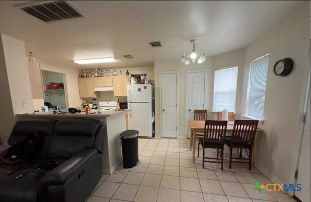 911 Sagewood Trl - Photo 3 of 20