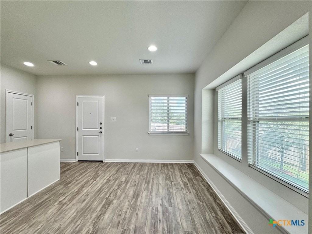1728 Cherokee Nation Trl - Photo 4 of 40