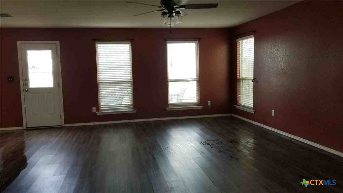 2401 Ranger Pass - Photo 4 of 22
