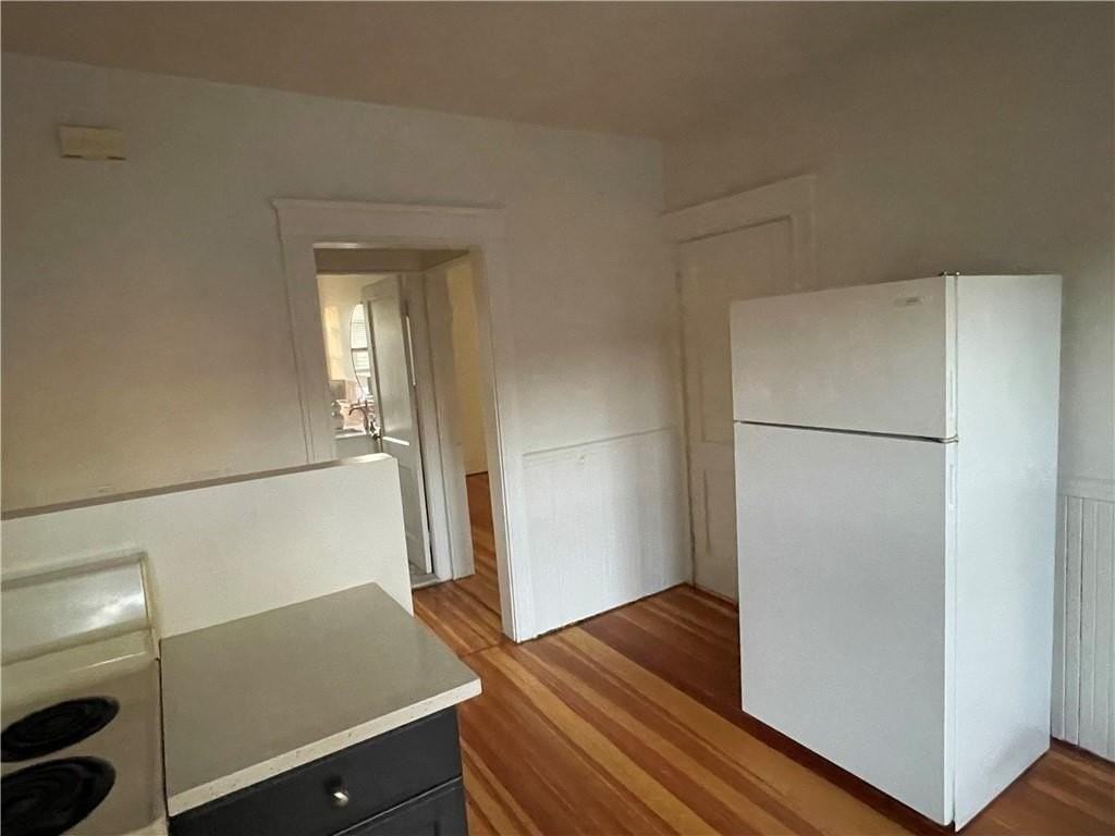 443 River Ave - Photo 3 of 18