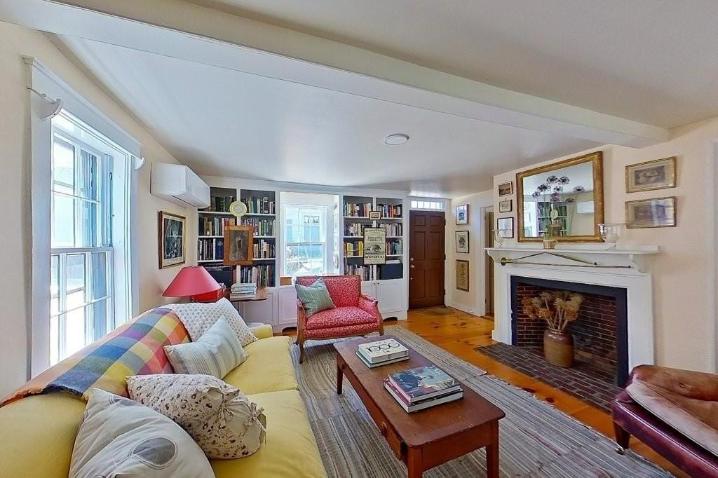 12 Sherman St - Photo 3 of 36