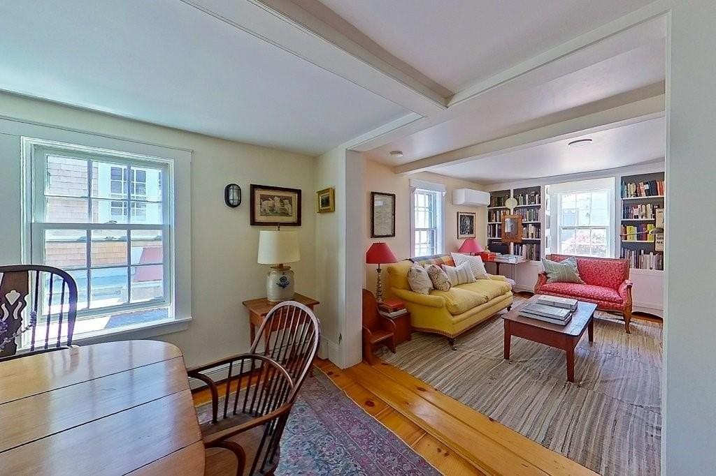 12 Sherman St - Photo 4 of 36
