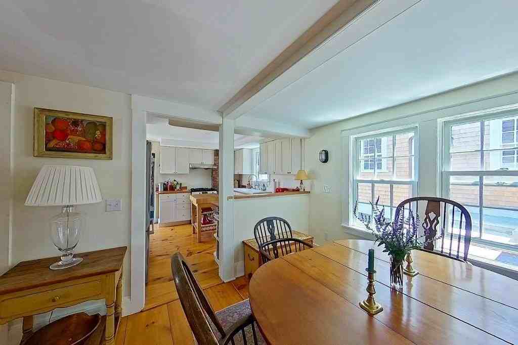 12 Sherman St - Photo 5 of 36