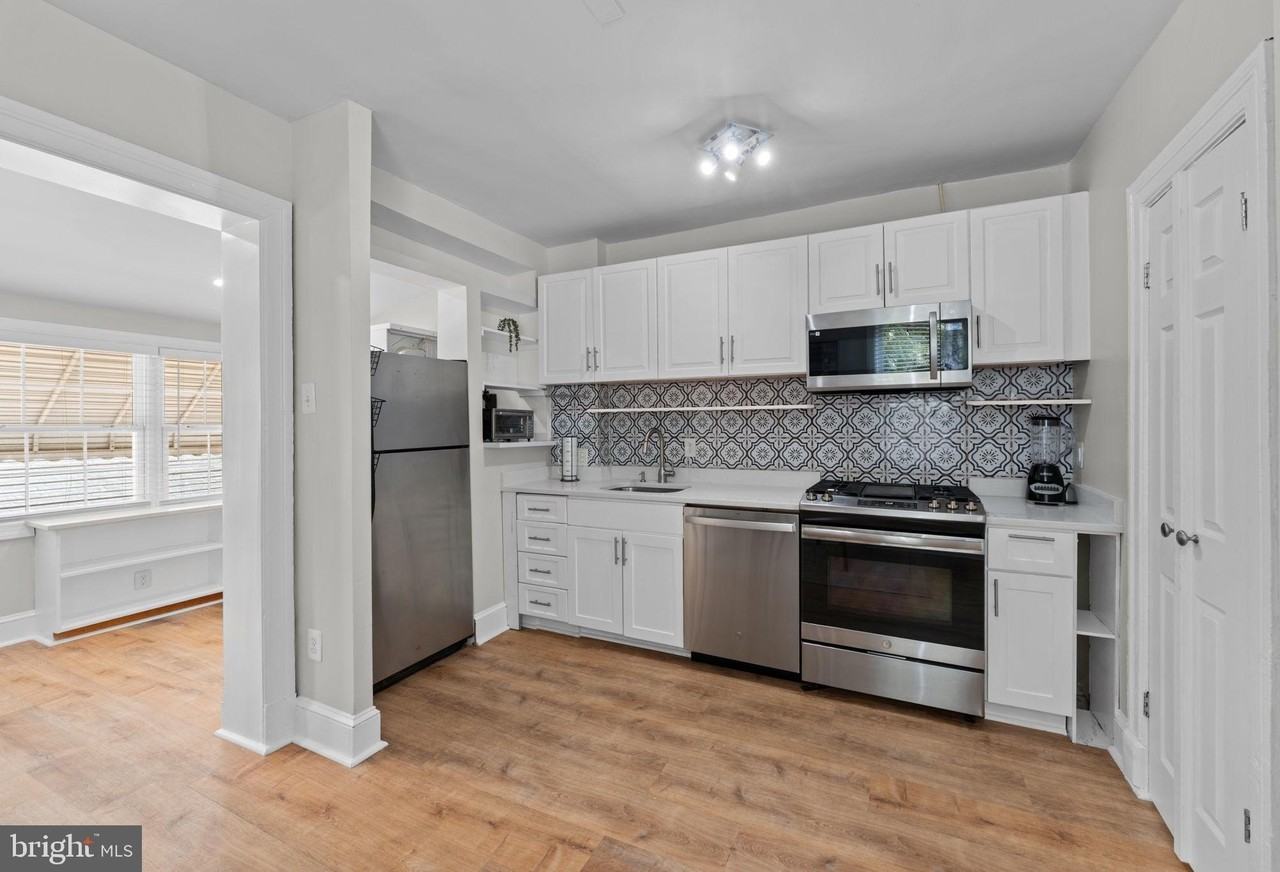 2339 3rd St Ne - Photo 4 of 50