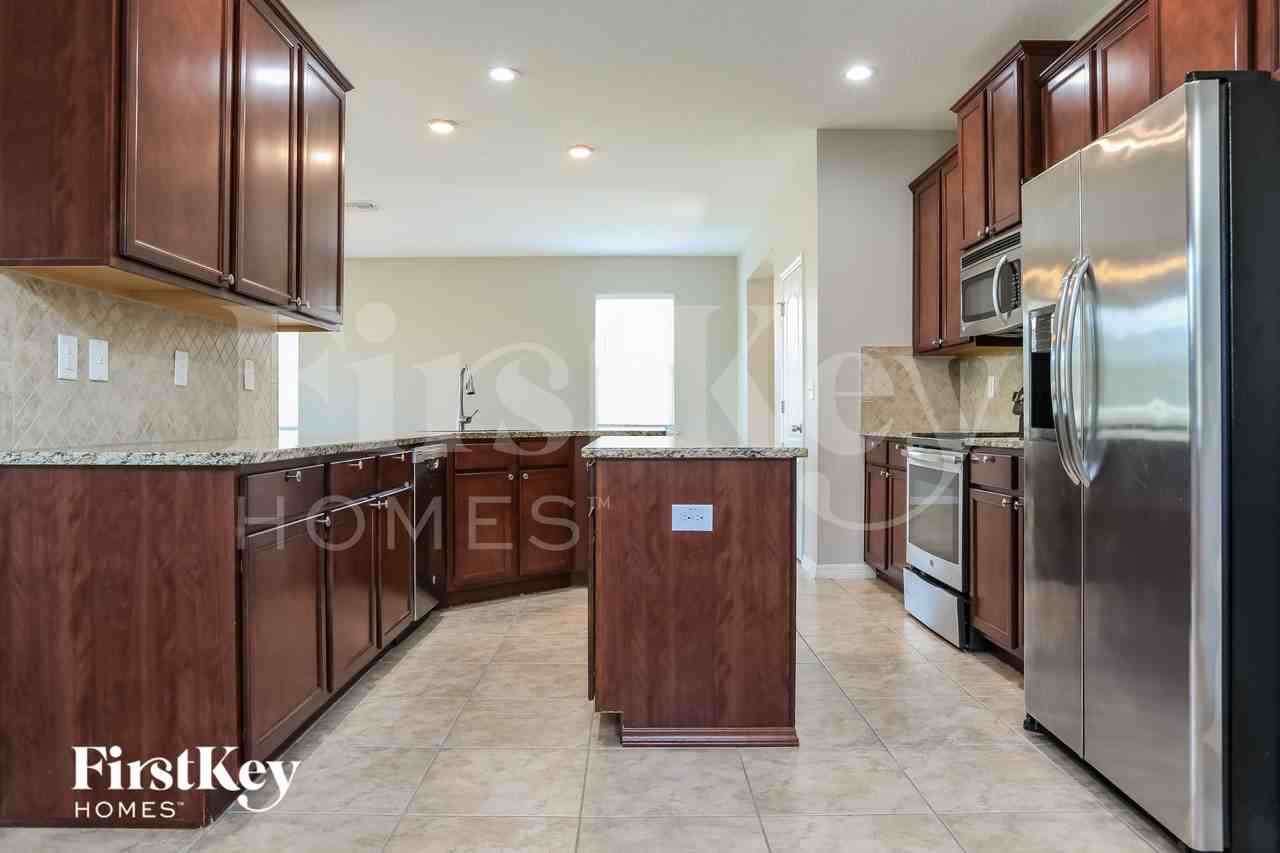 316 Corbett Bluff Dr - Photo 4 of 15