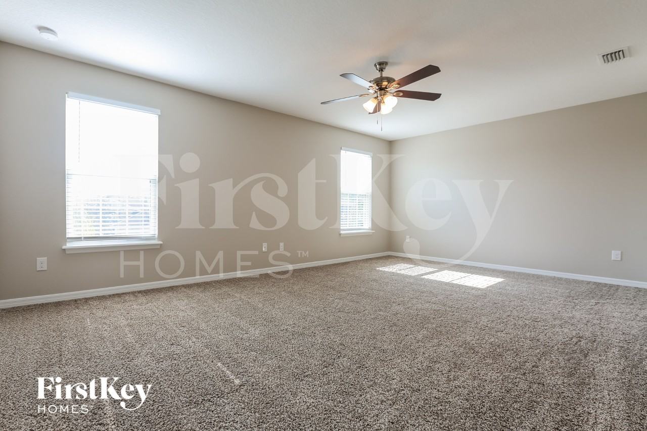 316 Corbett Bluff Dr - Photo 7 of 15