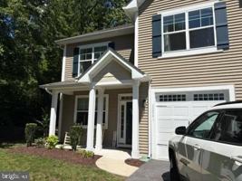 featured image of 32041 Woods Ct