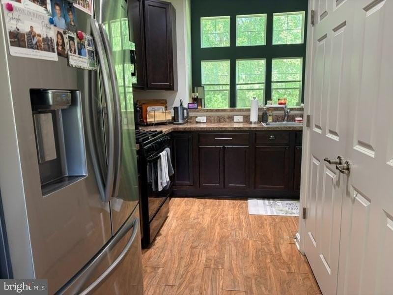 32041 Woods Ct - Photo 4 of 21