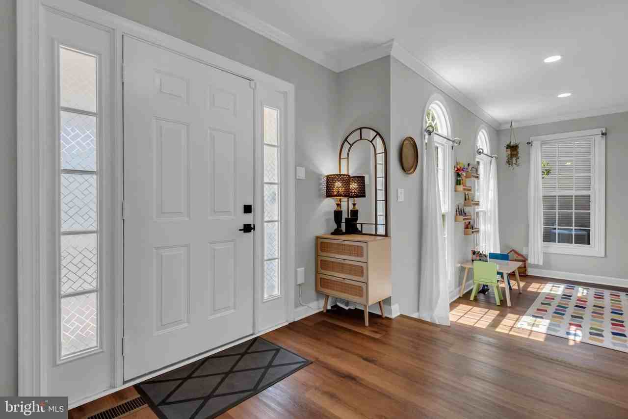 2816 Bargate Ct - Photo 6 of 50