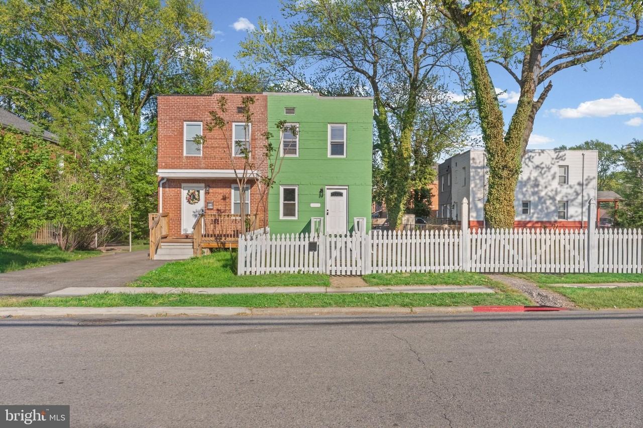 1019 President St - Photo 3 of 25